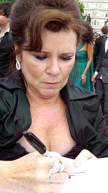 Imelda Staunton | Girl.com.au